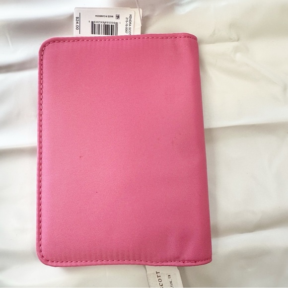 NWT Kendra Scott Luggage Tag and Passport Holder in Pink - Picture 4 of 10
